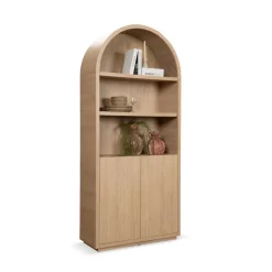 Boekenkast rond Santino